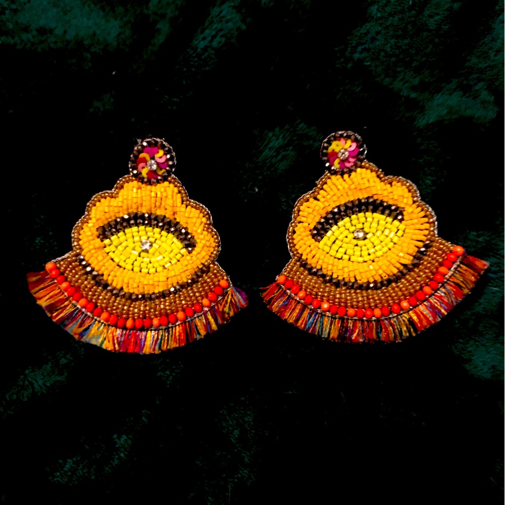 Handmade beaded earrings! Beautiful ❣️❣️